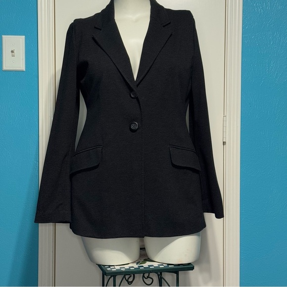 Chico's Black Tailored Blazer Notched Lapels Structured Shoulders flap pockets 2 - Picture 6 of 15